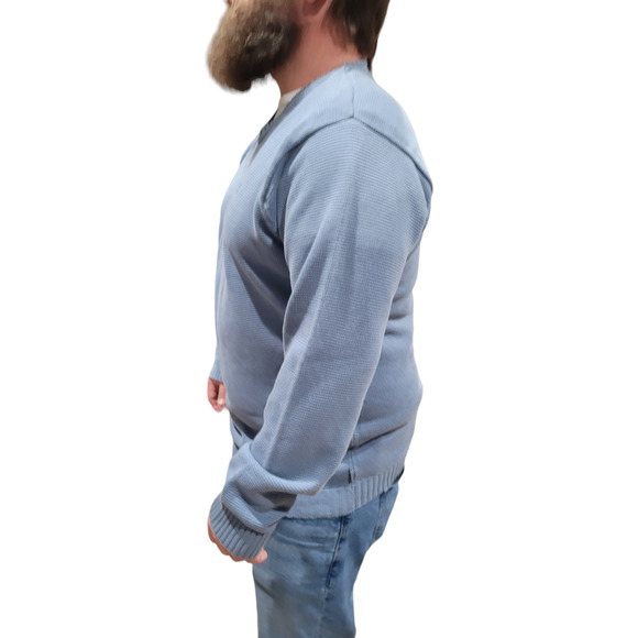 Izod Men’s XL Cornflower Blue Cotton V-Neck Logo Knit Sweater Grandpa Style - Picture 5 of 8